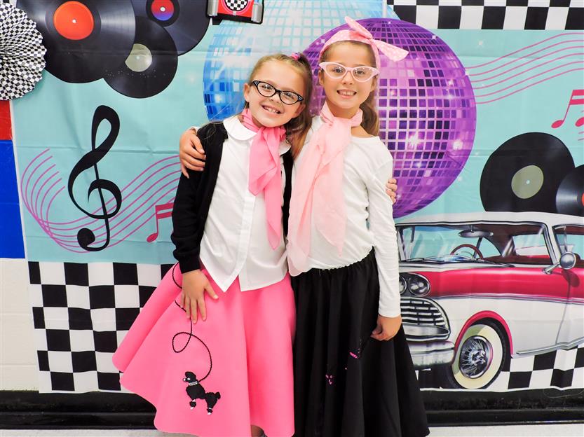 Elementary schools celebrate the 50th day of school